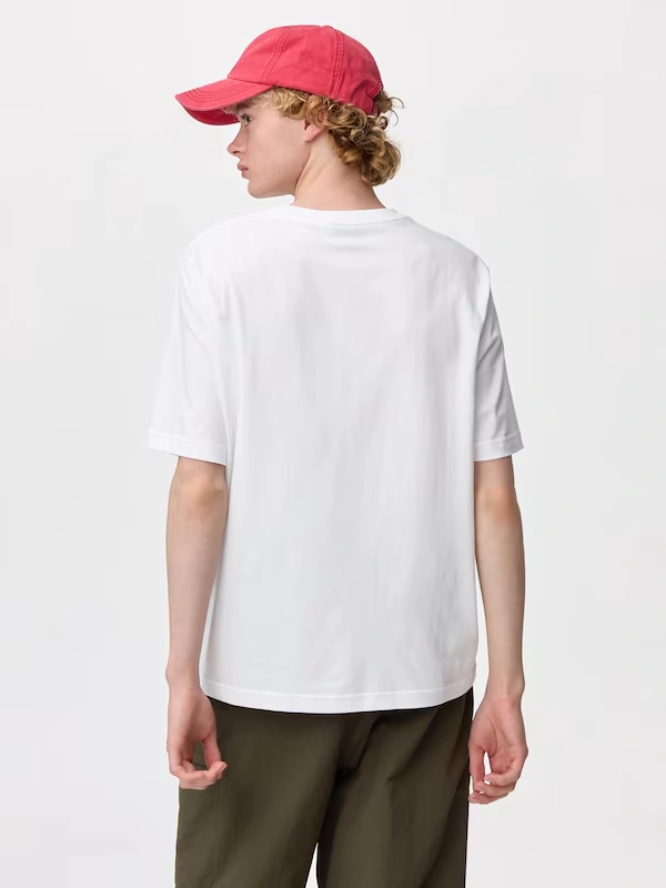 Graphic T-Shirt | DEATH STRANDING 2: ON THE BEACH 4 Graphic T-Shirt | DEATH STRANDING 2: ON THE BEACH