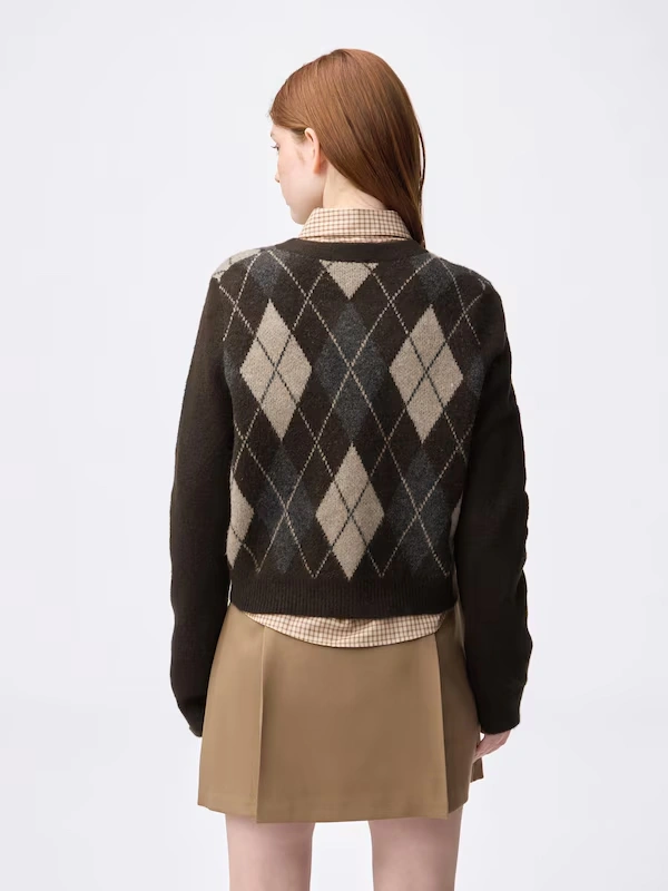 Puff Knit Argyle Crew Neck Cardigan 4 Puff Knit Argyle Crew Neck Cardigan